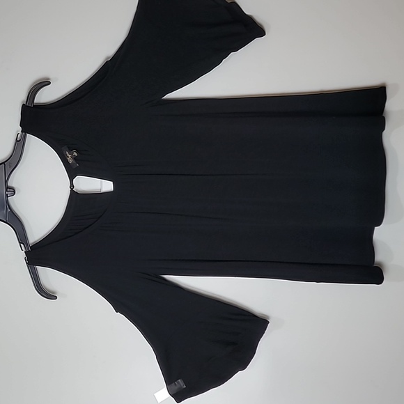 CUPIO BLACK OPEN SHOULDER BELL SLEEVES TOP - Picture 3 of 15